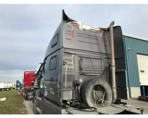 Volvo VNL Cab Assembly