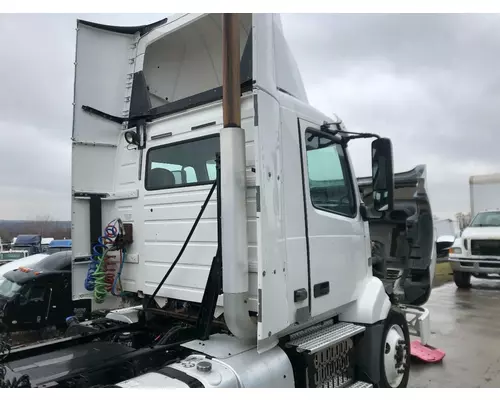 Volvo VNL Cab Assembly