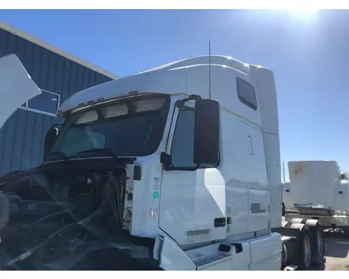 Volvo VNL Cab Assembly