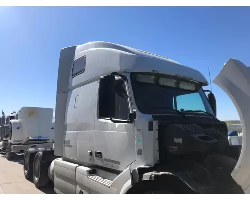 Volvo VNL Cab Assembly