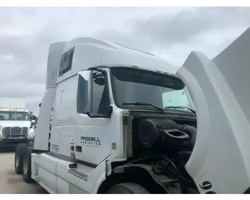 Volvo VNL Cab Assembly