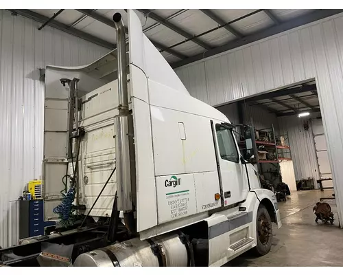 Volvo VNL Cab Assembly