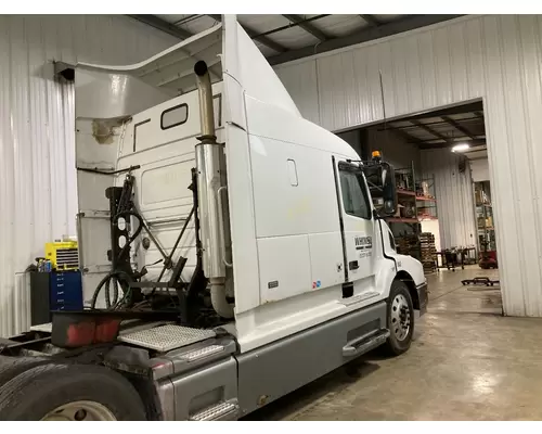 Volvo VNL Cab Assembly