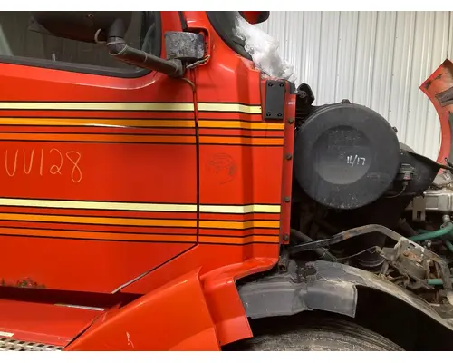 Volvo VNL Cab Assembly