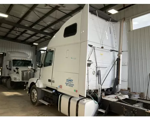 Volvo VNL Cab Assembly