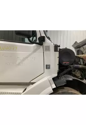 Volvo VNL Cab Assembly