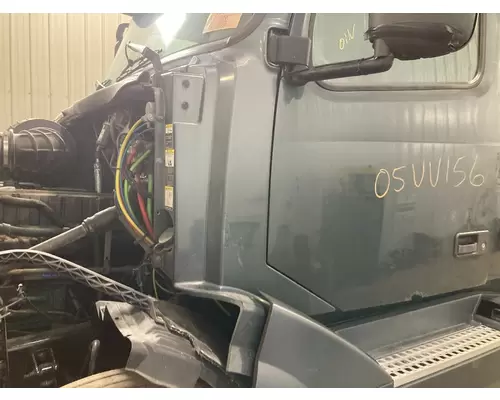 Volvo VNL Cab Assembly