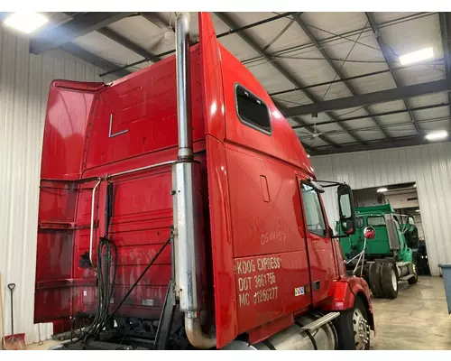 Volvo VNL Cab Assembly