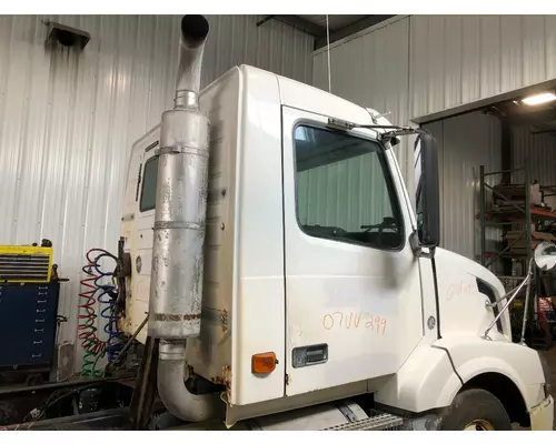 Volvo VNL Cab Assembly