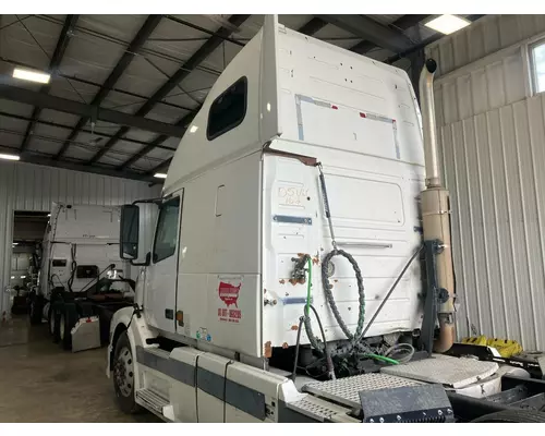 Volvo VNL Cab Assembly