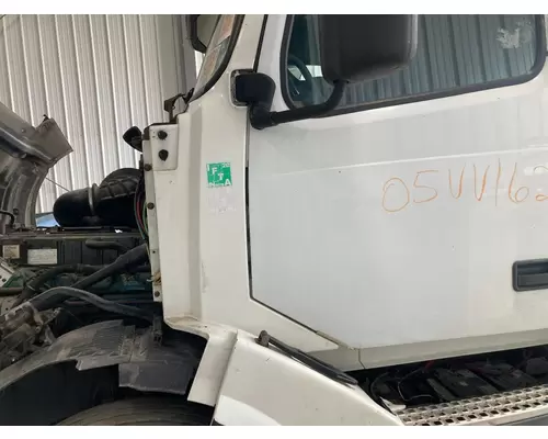 Volvo VNL Cab Assembly