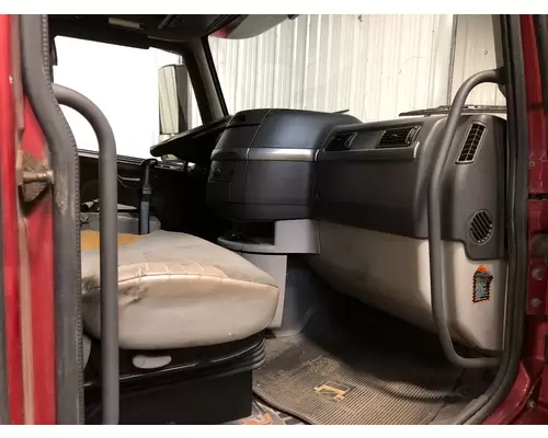 Volvo VNL Cab Assembly