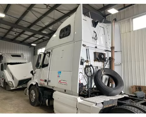 Volvo VNL Cab Assembly