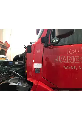 Volvo VNL Cab Assembly
