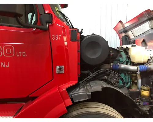 Volvo VNL Cab Assembly