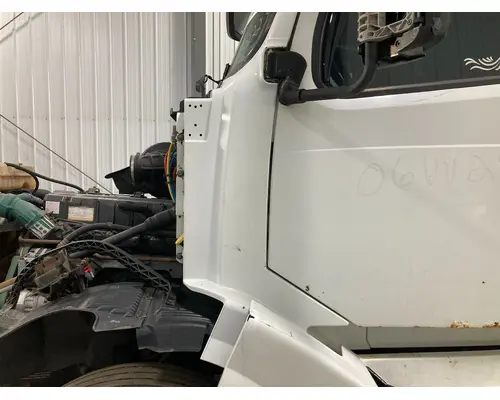 Volvo VNL Cab Assembly