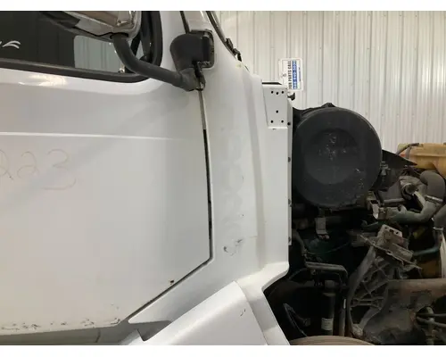 Volvo VNL Cab Assembly