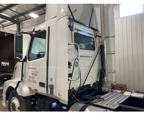 Volvo VNL Cab Assembly