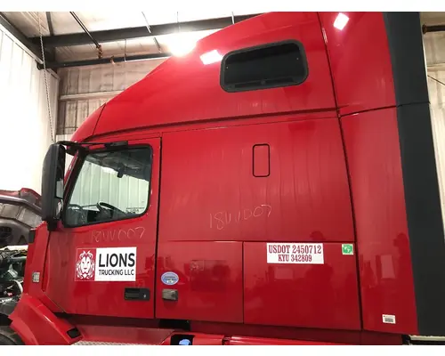 Volvo VNL Cab Assembly