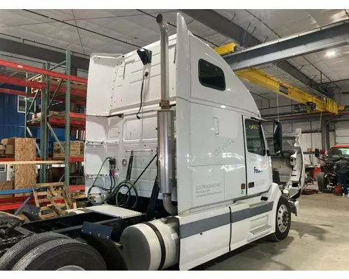 Volvo VNL Cab Assembly