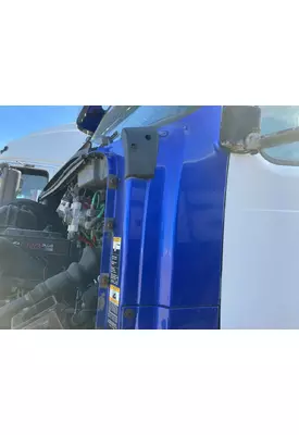 Volvo VNL Cab Assembly