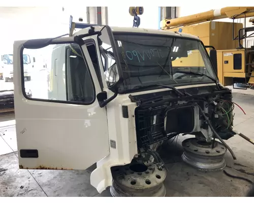 Volvo VNL Cab Assembly