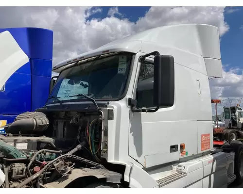 Volvo VNL Cab Assembly