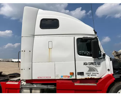 Volvo VNL Cab Assembly