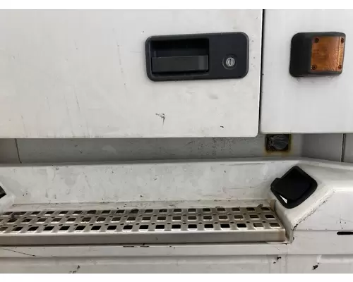 Volvo VNL Cab Assembly