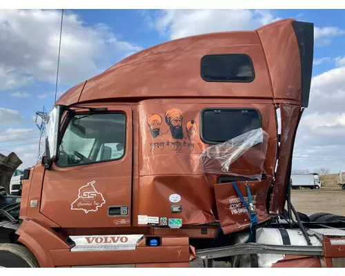 Volvo VNL Cab Assembly