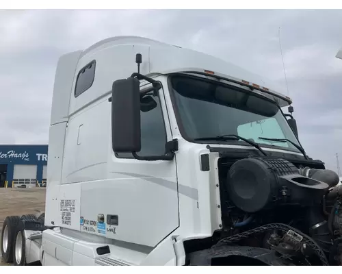 Volvo VNL Cab Assembly