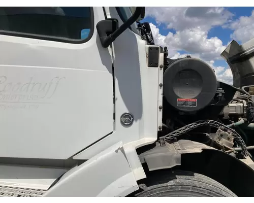 Volvo VNL Cab Assembly