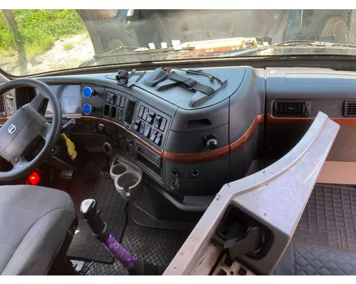 Volvo VNL Cab Assembly