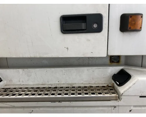 Volvo VNL Cab Exterior Panel