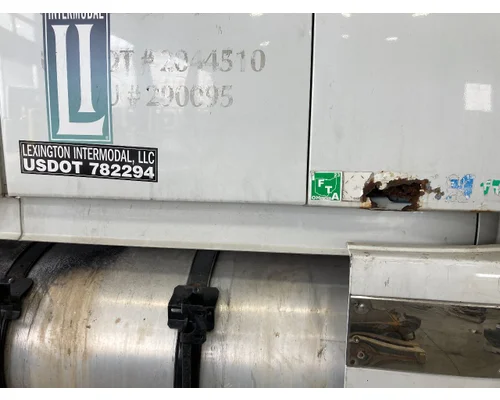 Volvo VNL Cab Exterior Panel