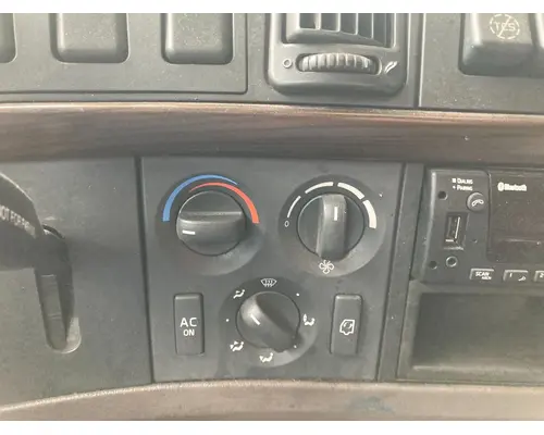 Volvo VNL Cab Misc. Interior Parts