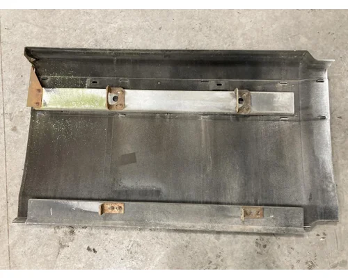 Volvo VNL Chassis Fairing in London, OH #25554463