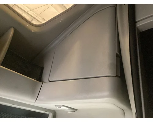 Volvo VNL Console