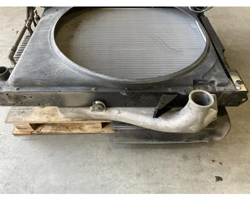 Volvo VNL Cooling Assembly. (Rad., Cond., ATAAC)
