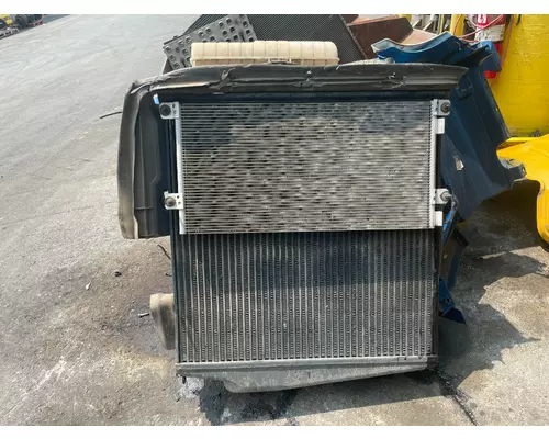 Volvo VNL Cooling Assy. (Rad., Cond., ATAAC)