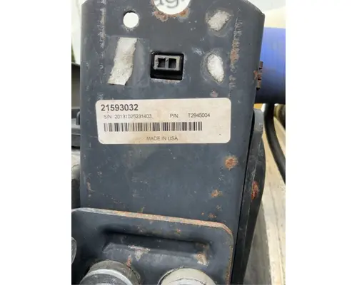 Volvo VNL Cooling Assy. (Rad., Cond., ATAAC)