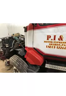 Volvo VNL Cowl