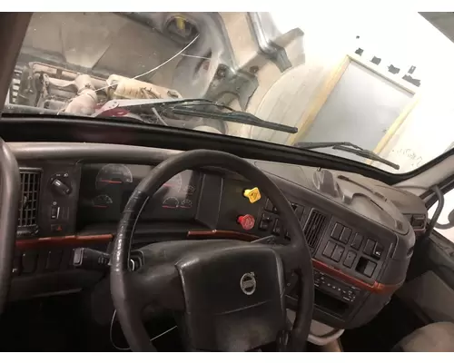 Volvo VNL Dash Assembly