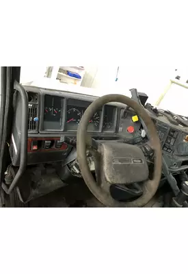 Volvo VNL Dash Assembly