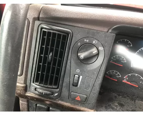 Volvo VNL Dash Assembly