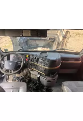 Volvo VNL Dash Assembly