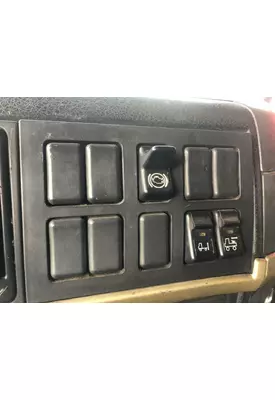 Volvo VNL Dash Assembly