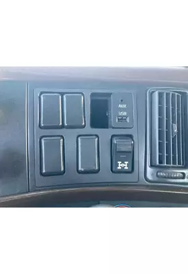 Volvo VNL Dash Assembly