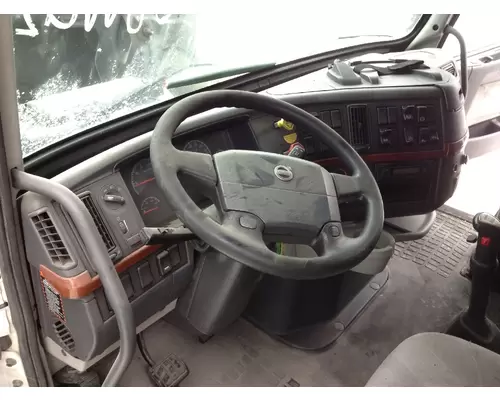 Volvo VNL Dash Assembly