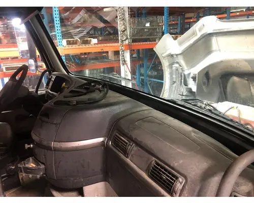 Volvo VNL Dash Assembly